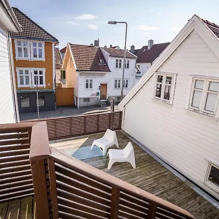 Apartment 10 By Berti's *